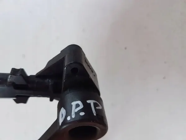 Sensor de suspensão pneumática dianteira Peugeot 2008 II 2022 image 5