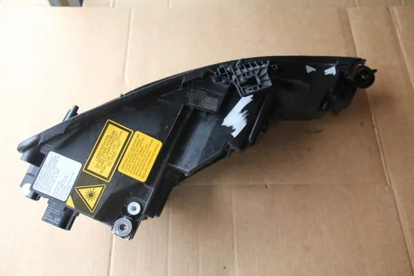 Carcasa de faro izquierdo Audi A5 8W6941085B image 4