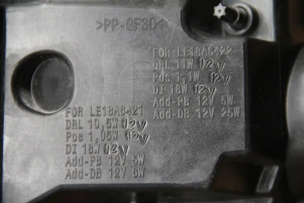 Carcasa de faro izquierdo Audi A5 8W6941085B image 6