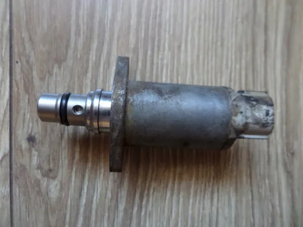 Válvula bomba inyección OEM 00412D11598 - Toyota image 2