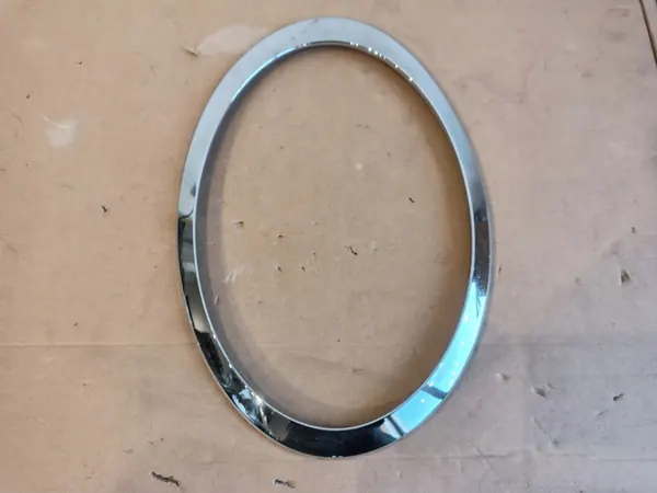 Moldura Cromada Esquerda OEM 7351371 para Mini Clubman F54 image 2