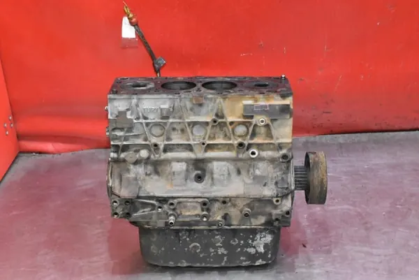 Bloco Motor Inferior 814043S para Peugeot Boxer 1 e 2.8 HDI image 4