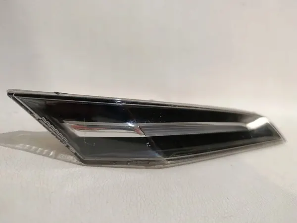 Sinal de Direção Direito Porsche 992953042C image 2