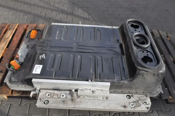 Batería Renault Zoe 26 kWh OEM 295107801R Usada image 8