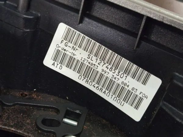 Volante Porsche OEM 99734780403 - Usado image 7