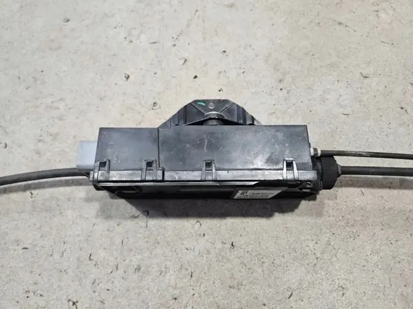 Module de frein à main BMW X5 F15 OEM 6864546 image 8