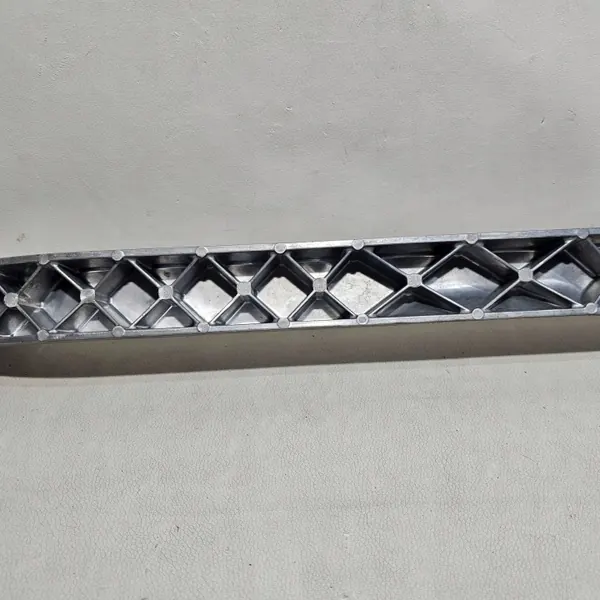 Support de montage arrière Tesla Model Y OEM 218857500A image 3
