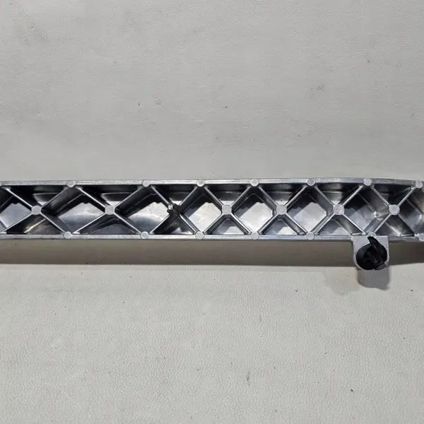 Support de montage arrière Tesla Model Y OEM 218857500A image 4