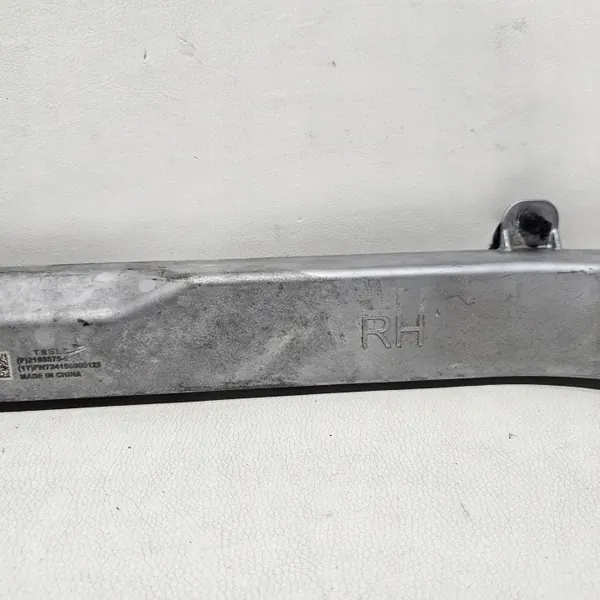 Support de montage arrière Tesla Model Y OEM 218857500A image 9