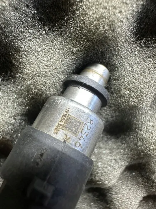 Injecteur carburant OEM 05184085AD pour Dodge Challenger image 5