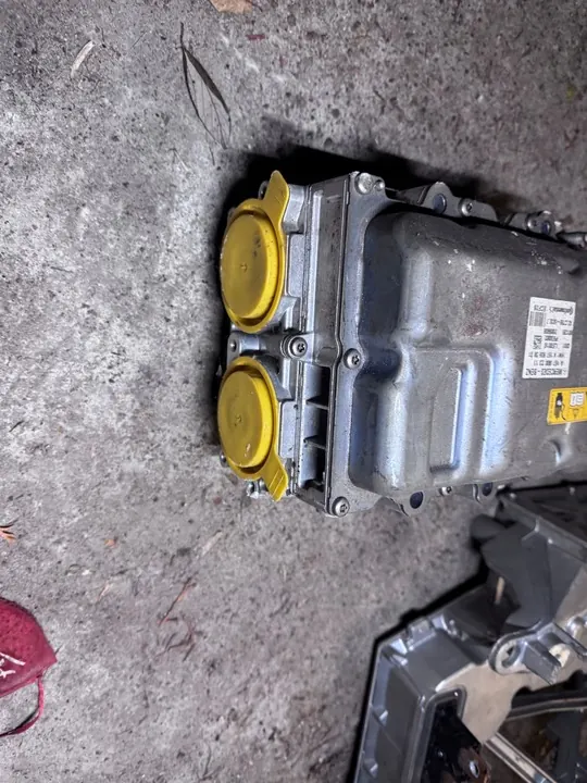 MERCEDES GLE Hybride Omvormer A167 A1679002311 image 4