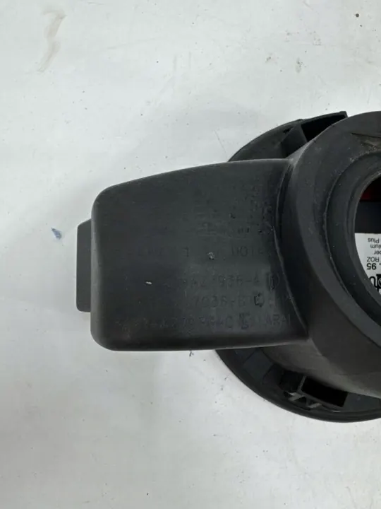 Bouchon de réservoir Ford Fiesta ST 2014 OEM 8A61A27936A image 8