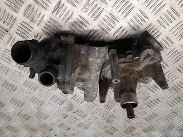 Pompe à eau OEM 079121115AC pour Audi A8 S8 D4 4.0 TFSI image 8