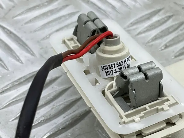 VW Passat B8 Rechter Zonneklep 3G0857552H image 3