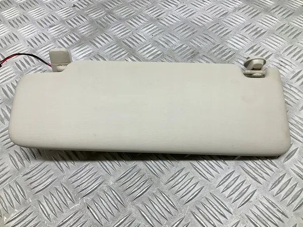 VW Passat B8 Rechter Zonneklep 3G0857552H image 5