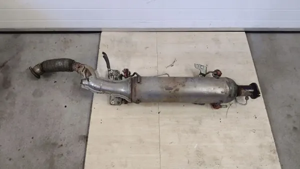 DPF Peugeot OE 1393927080 - Estado usado image 2