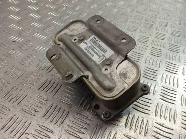 BMW Lämmönvaihdin OEM 7638582 N20-moottorille image 4