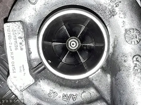 Alfa Romeo 147 Turbocharger 1900 JTD 8V OEM 55191596 image 10