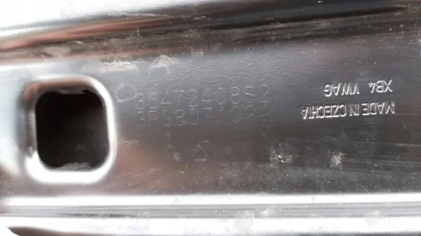 Etupuskurin vahvike OEM 3P0807109A Skoda Superb B9:lle image 9