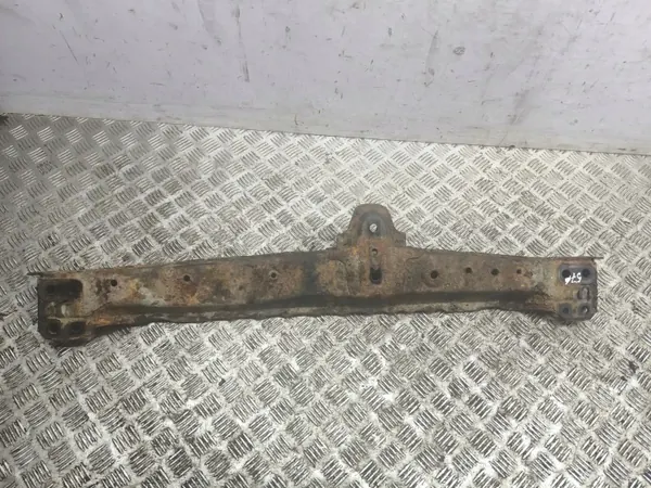 Toyota RAV4 Voorste hulpframe OEM AMD115998 Gebruikt image 2