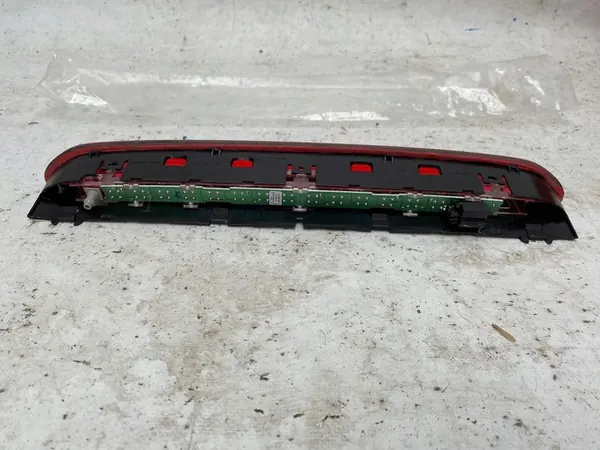 SKODA FABIA III 3 14- Luz de Freno Trasera 6V0945097 image 2