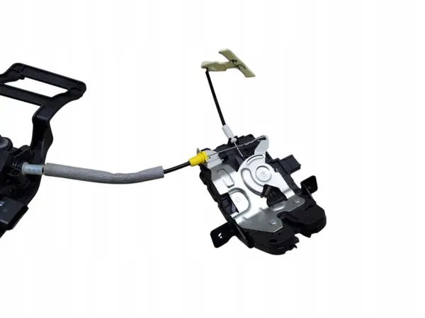 Actuador de maletero Maserati Ghibli 2015 OEM 670033024 image 3