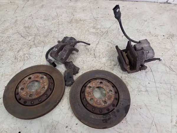 Bromsskivor & bromsok set bak 310mm Audi A8 XRA4799 image 2