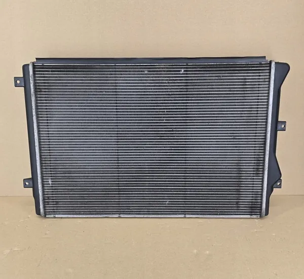 Radiador de agua Volkswagen Scirocco 08- Jetta 05- 1K0121251L image 2