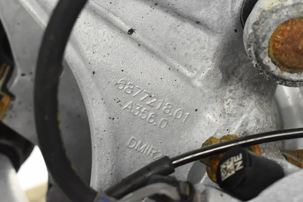 Supporto mozzo posteriore destro BMW X5 F15 X6 F16 image 9