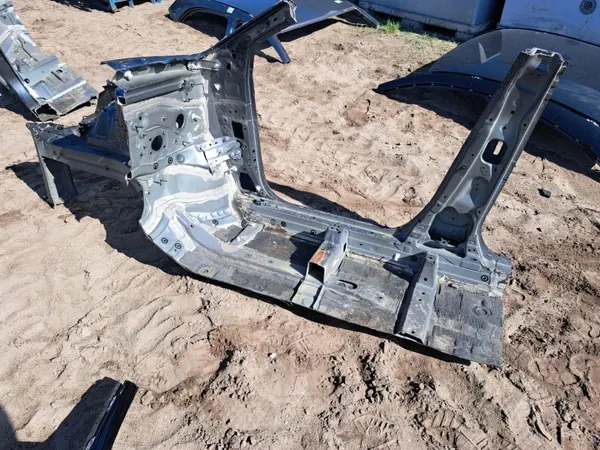 Toyota C-HR oikea sivupaneeli OEM 2NB - Käytetty image 5