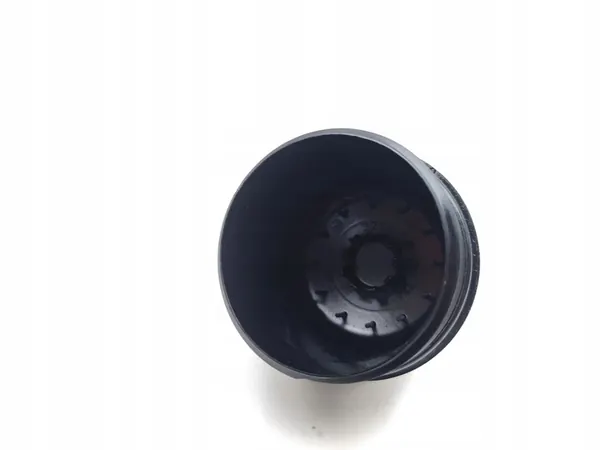 Öljytulppa Audi A4 2.0 TDI 2016 03N115433B image 6