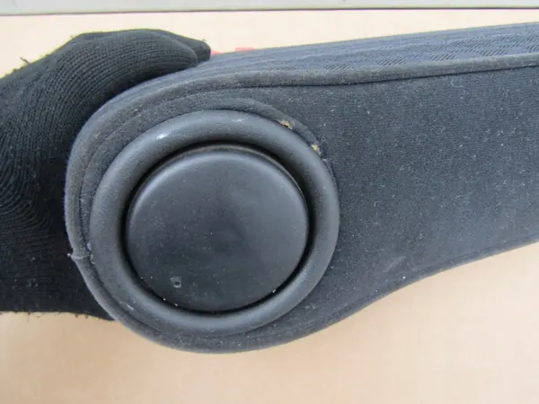 Apoio de braço esquerdo condutor Mercedes W124 89-93 preto OEM image 4