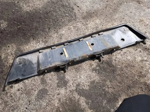 Éclairage plaque BMW 7 E38 OEM 6150379 d'origine image 4