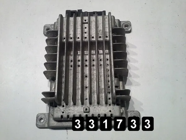 Infiniti FX35 audioversterker OEM AM-331733 image 2