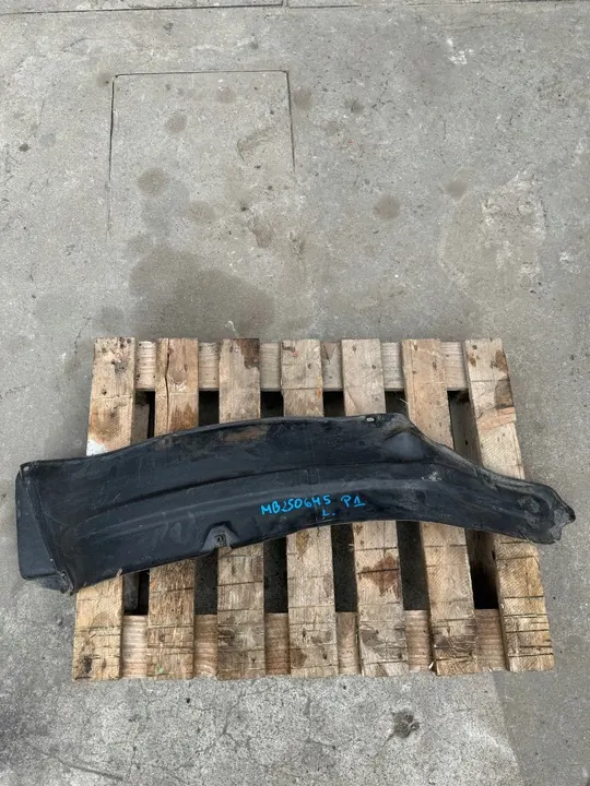 Vänster fram hjulhus Mitsubishi Pajero I MB250645 image 2