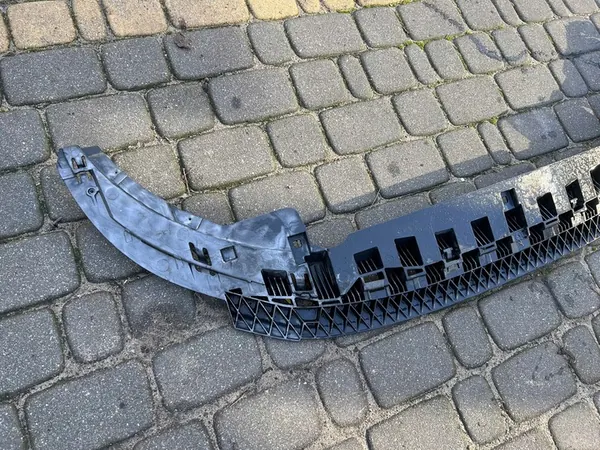 Puskimen Alapinta Audi A3 8V3807233A image 2