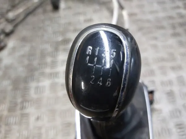 Vaihteensiirto + kaapelit Astra J 1.7 CDTI image 2