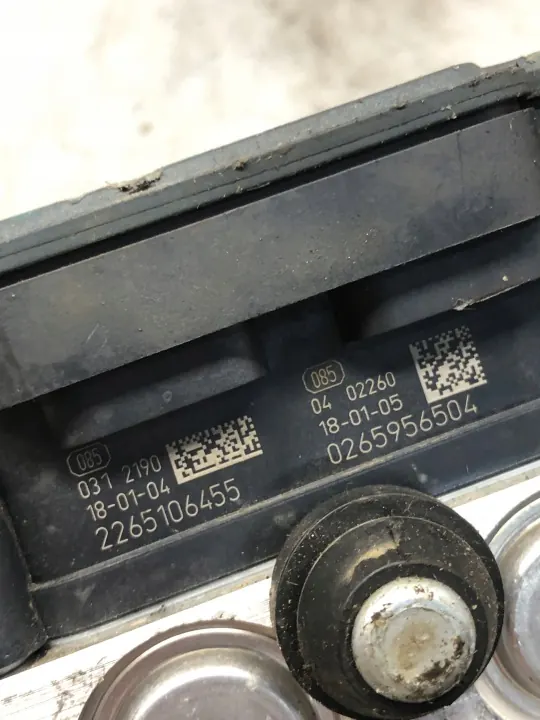 ABS-pumpstyrning OEM 0265261010 Begagnad image 6