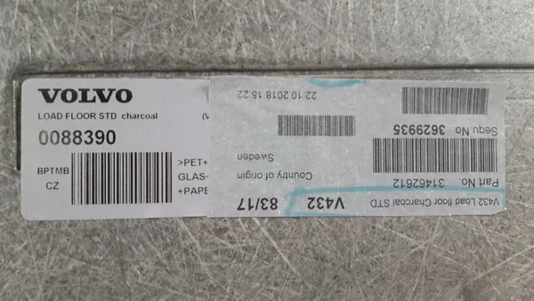 Kofferraumboden Volvo V60 II OEM 31462612 - Gebraucht image 10
