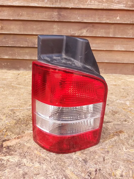 Soporte de lámpara trasera izquierda Volkswagen T5 2004-2015 OEM 7H5945257A image 2