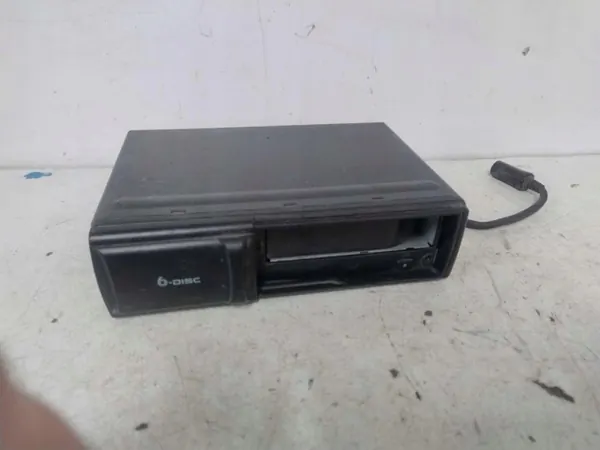 Changer CD Audi OE pour A2 - Pièce OEM d'occasion image 2