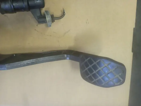 Koppelingpedaal Audi A4 B5 1.9TDI image 3