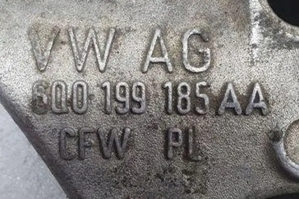 Soporte de Motor Derecho VW ARTEON 2.0L Diésel 2010 image 4