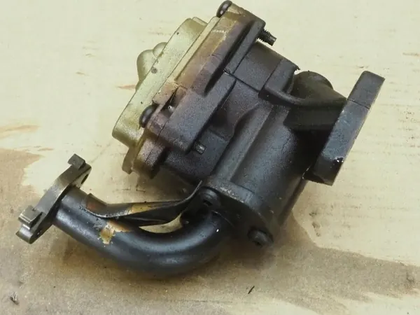 Pompe à huile Ford OE OEM 97JM-6855-AB pour Explorer II FL image 5