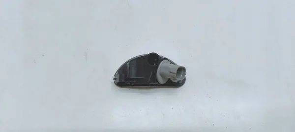 Luz de matrícula Toyota OE 81270-0H010 image 2