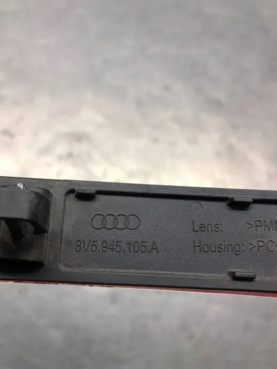 Audi A3 8V Sedan bakstötreflektor OEM 8V5945105A image 5