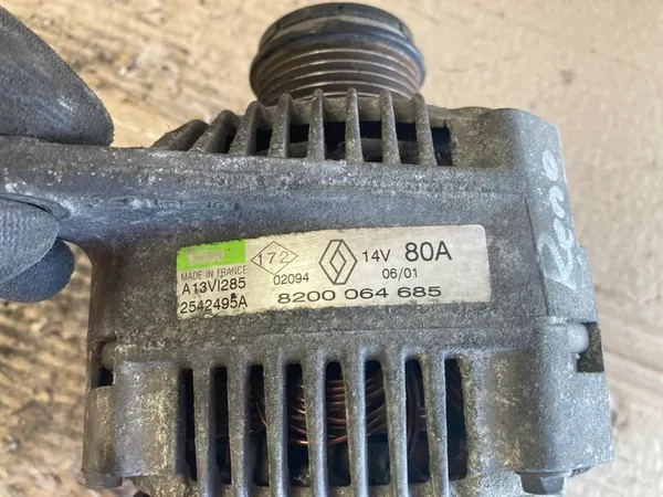 RENAULT MEGANE 2 II 1.9 DCI Vaihtovirtageneraattori 8200064685 image 6