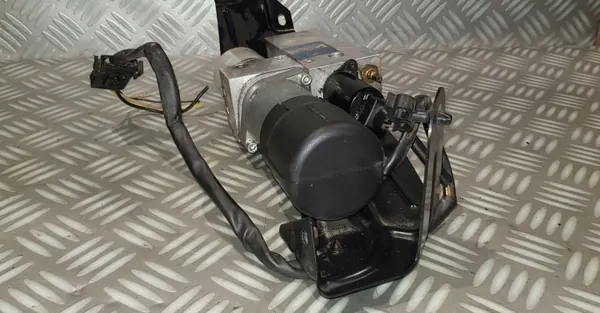 BMW 5 E61 Tavaratilan Hydrauliikkapumppu OEM 7111867 HB70401-002 image 5