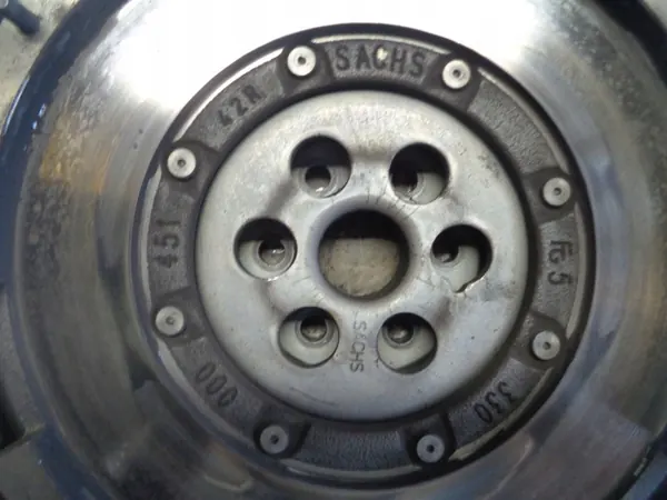 OPEL CORSA E 1.6T Kaksimassakytkin 55583513 image 8