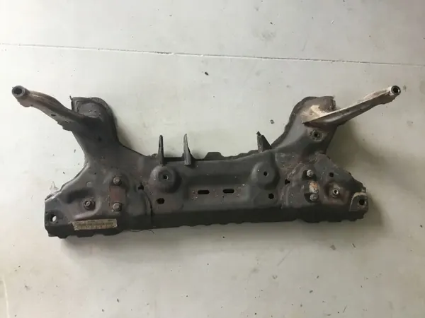 Ford Fiesta 2012 Subchasis delantero OEM BD86103 image 2